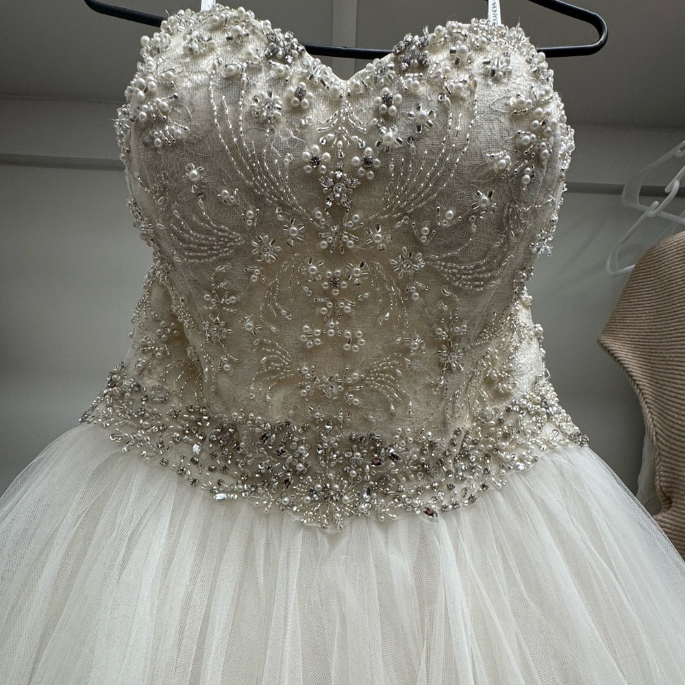 Justin Alexander Wedding dress